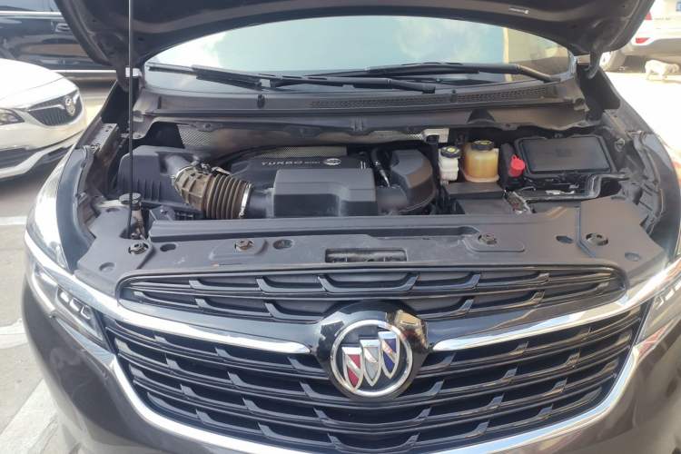 Used Buick GL8 2021 Land Cruiser Executive Class 652T Luxury Model Engine Bay