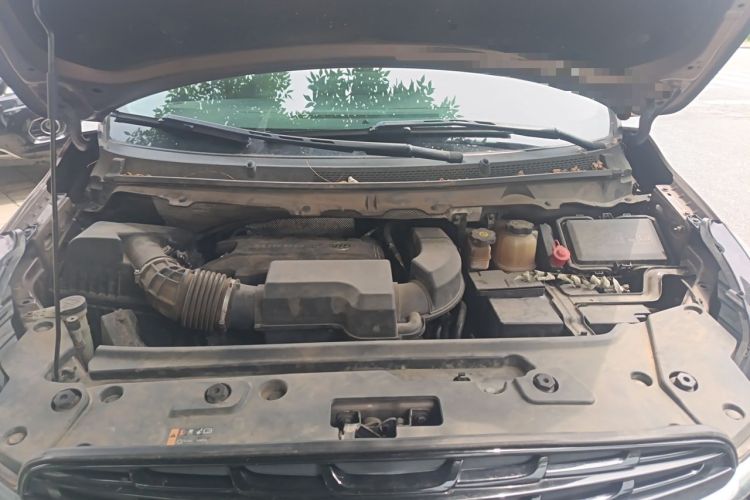 Used Buick GL8 2021 Land Cruiser Executive Class 652T Luxury Model Engine Bay