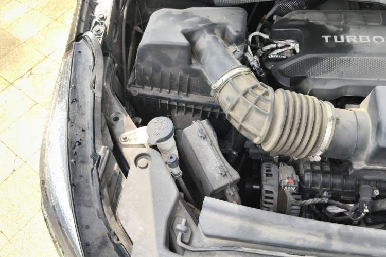 Used Buick GL8 2021 Land Cruiser Executive Class 652T Comfort Model Engine Bay Right