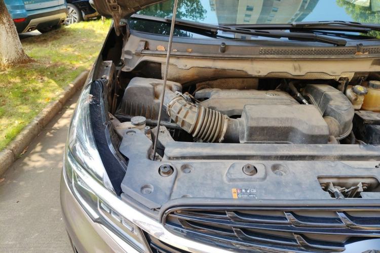 Used Buick GL8 2021 Land Cruiser Executive Class 652T Comfort Model Engine Bay Right