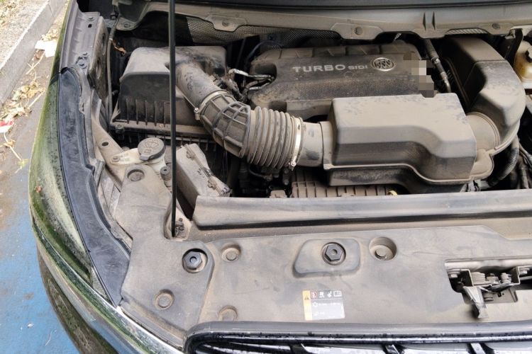 Used Buick GL8 2021 Land Cruiser Executive 652T Premium Model Engine Bay Right
