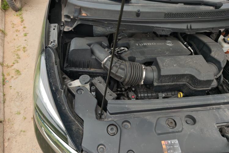 Used Buick GL8 2021 Land Cruiser Executive Class 652T Luxury Model Engine Bay Right