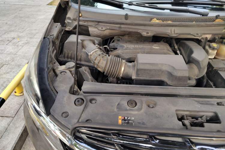 Used Buick GL8 2021 Land Cruiser Executive Class 652T Comfort Model Engine Bay Right