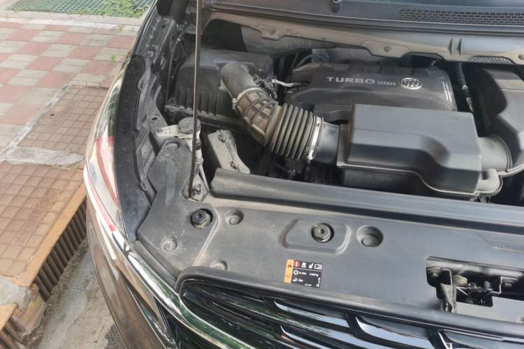 Used Buick GL8 2021 Land Cruiser Executive Class 652T Smart Luxury Model Engine Bay Right