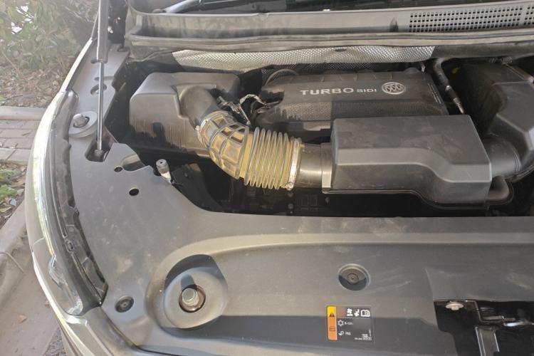 Used Buick GL8 2021 ES Land Cruiser 653T Luxury Edition Engine Bay Right