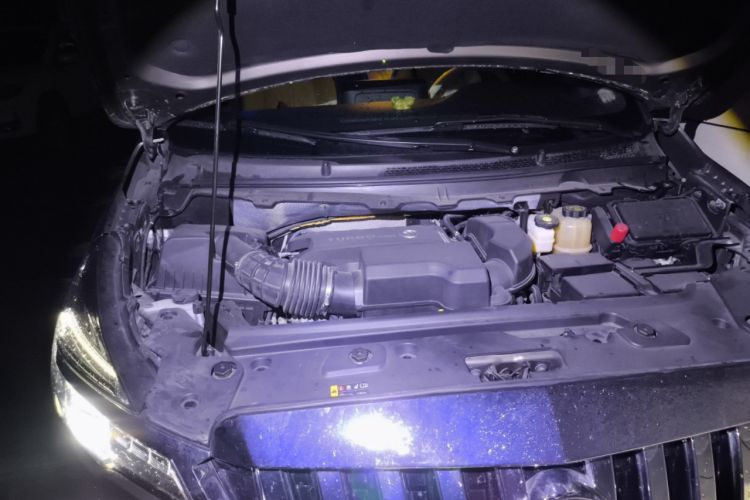 Used Buick GL8 2021 Land Cruiser Executive Class 652T Comfort Model Engine Bay Right