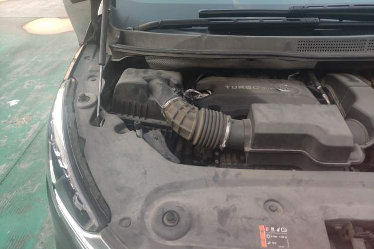 Used Buick GL8 2021 ES Land Cruiser 653T Luxury Edition Engine Bay Right
