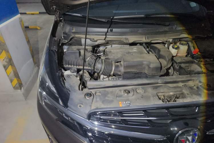 Used Buick GL8 2021 Land Cruiser Executive Class 652T Comfort Model Engine Bay Right