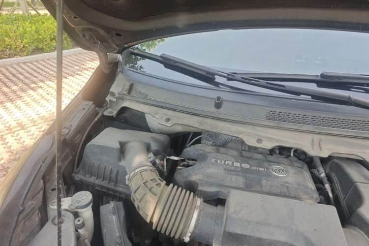 Used Buick GL8 2021 Land Cruiser Executive Class 652T Comfort Model Engine Bay Right