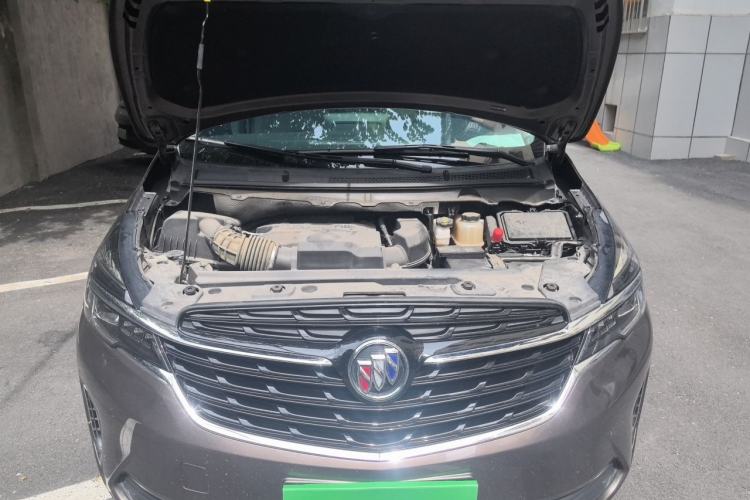 Used Buick GL8 2021 Land Cruiser Executive Class 652T Luxury Model Engine Bay
