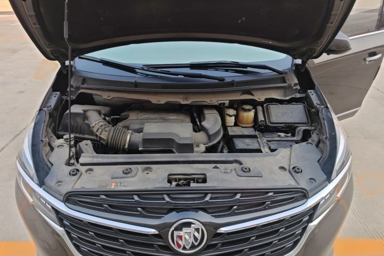 Used Buick GL8 2021 Land Cruiser Executive Class 652T Luxury Model Engine Bay