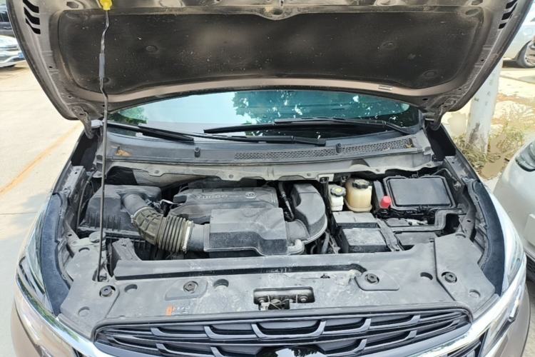 Used Buick GL8 2021 Land Cruiser Executive Class 652T Smart Luxury Model Engine Bay