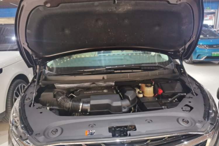 Used Buick GL8 2021 ES Landtrek 653T Comfort Edition Engine Bay