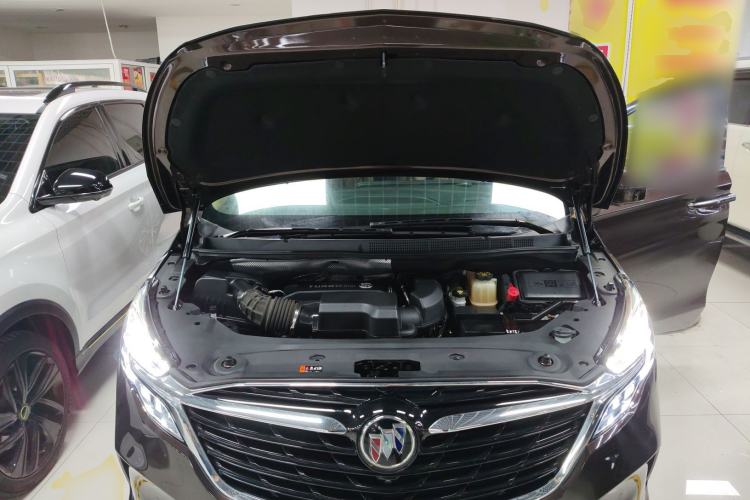 Used Buick GL8 2021 ES Landtrek 653T Luxury Model Engine Bay
