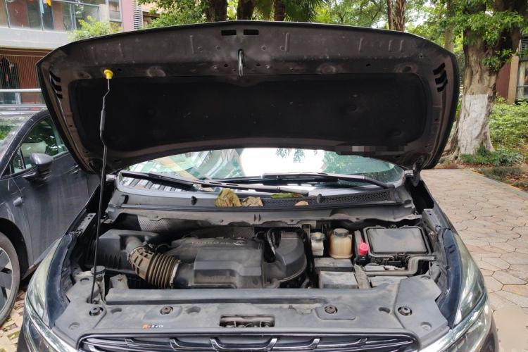 Used Buick GL8 2021 Land Cruiser Executive Class 652T Comfort Model Engine Bay