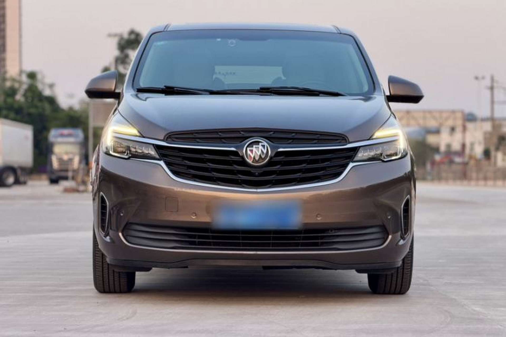 Used Buick GL8 2021 Land Cruiser Executive 652T Premium Model Exterior 1