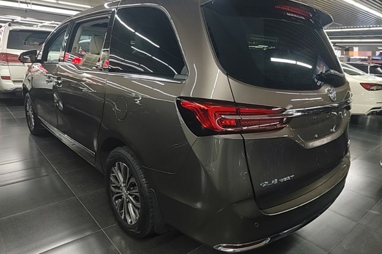 Used Buick GL8 2021 Land Cruiser Executive Class 652T Luxury Model Exterior 2