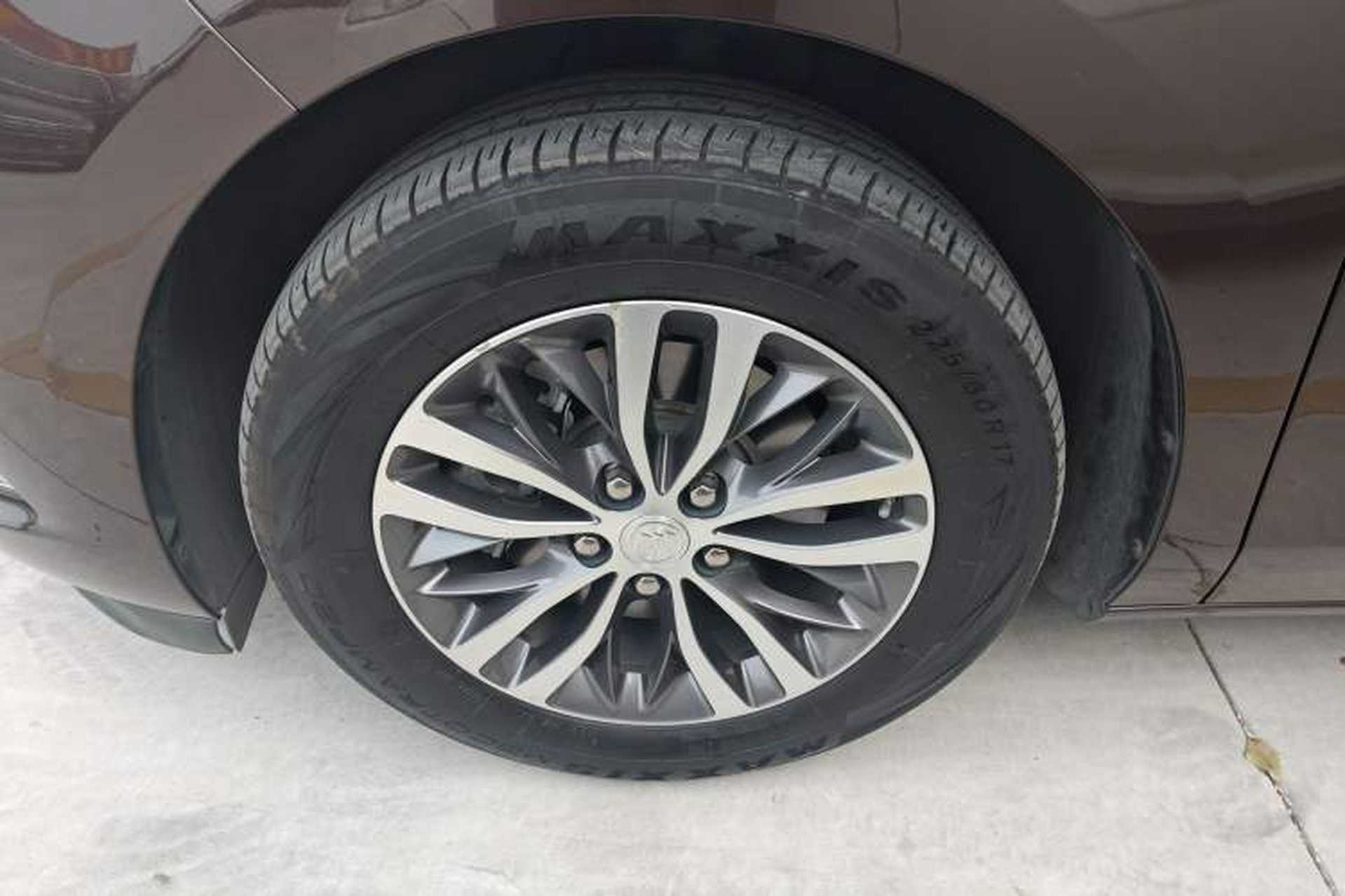Used Buick GL8 2021 ES Landtrek 653T Comfort Edition Exterior 2
