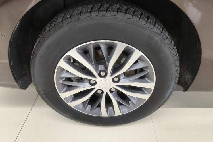 Used Buick GL8 2021 ES Land Cruiser 653T Luxury Edition Exterior 3