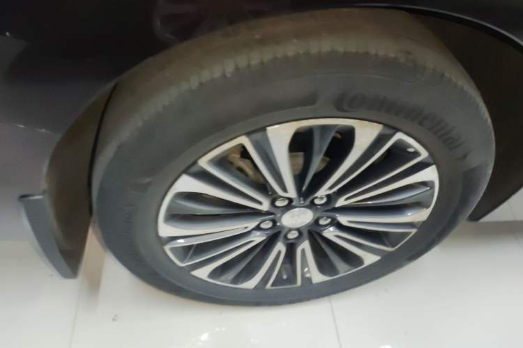 Used Buick GL8 2021 ES Landtrek 653T Luxury Model Exterior 4