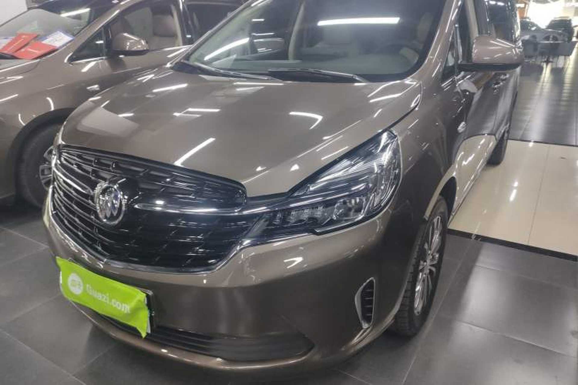 Used Buick GL8 2021 Land Cruiser Executive Class 652T Luxury Model Front Left 45 Deg