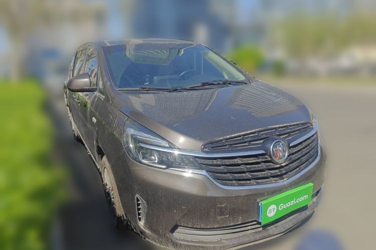 Used Buick GL8 2021 Land Cruiser Executive Class 652T Luxury Model Front Right 45 Deg