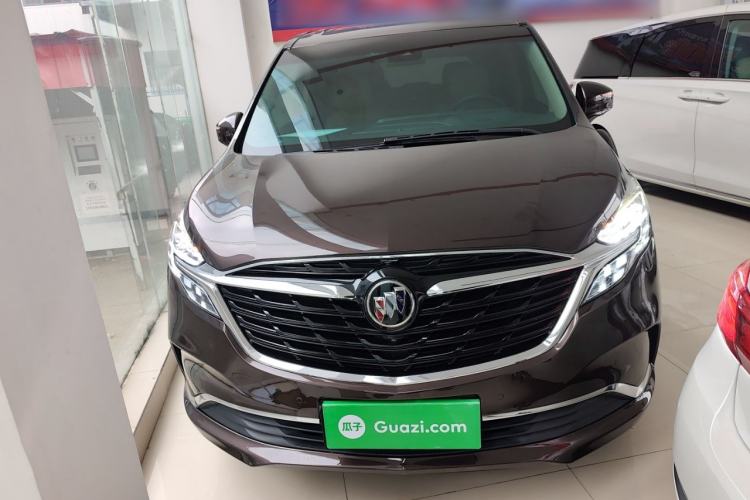 Used Buick GL8 2021 ES Landtrek 653T Luxury Model Front Right 45 Deg