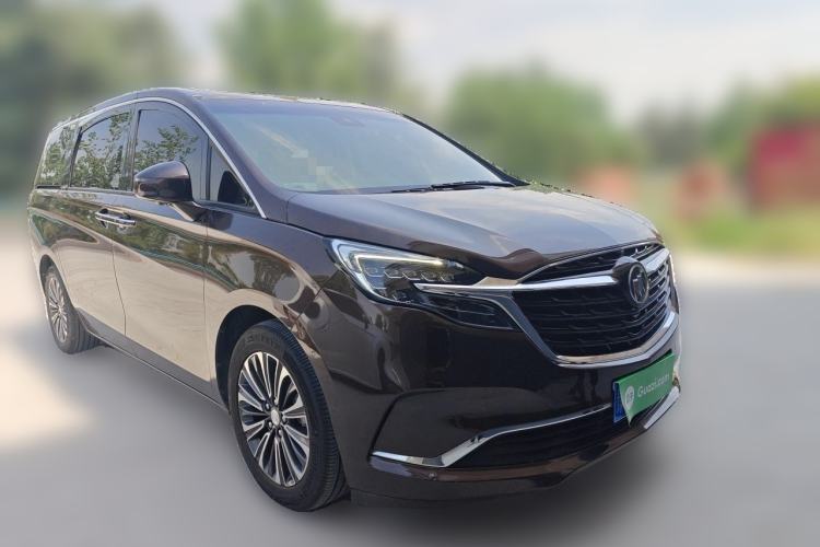 Used Buick GL8 2021 ES Landtrek 653T Luxury Model Front Right 45 Deg