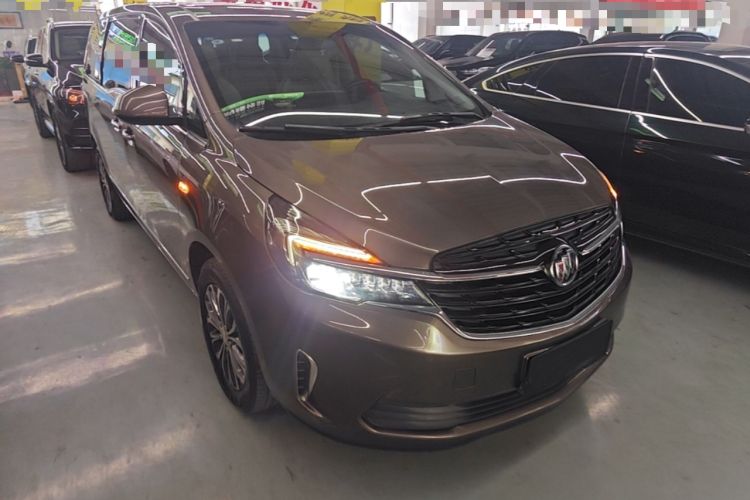 Used Buick GL8 2021 Land Cruiser Executive Class 652T Luxury Model Front Right 45 Deg