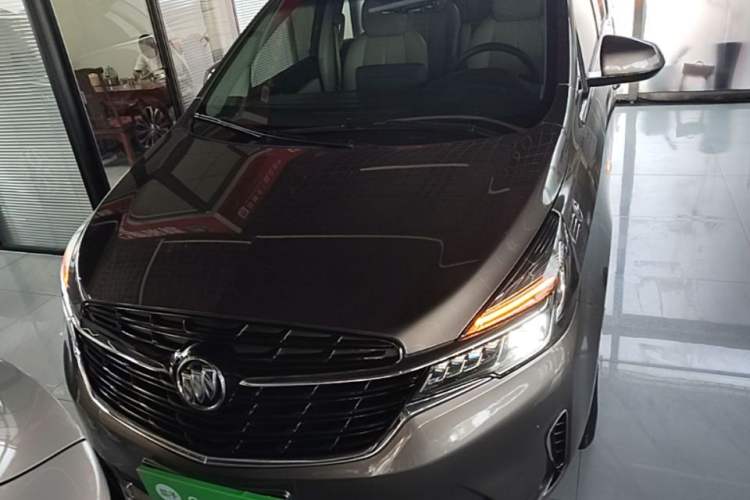 Used Buick GL8 2021 Land Cruiser Executive Class 652T Comfort Model Front