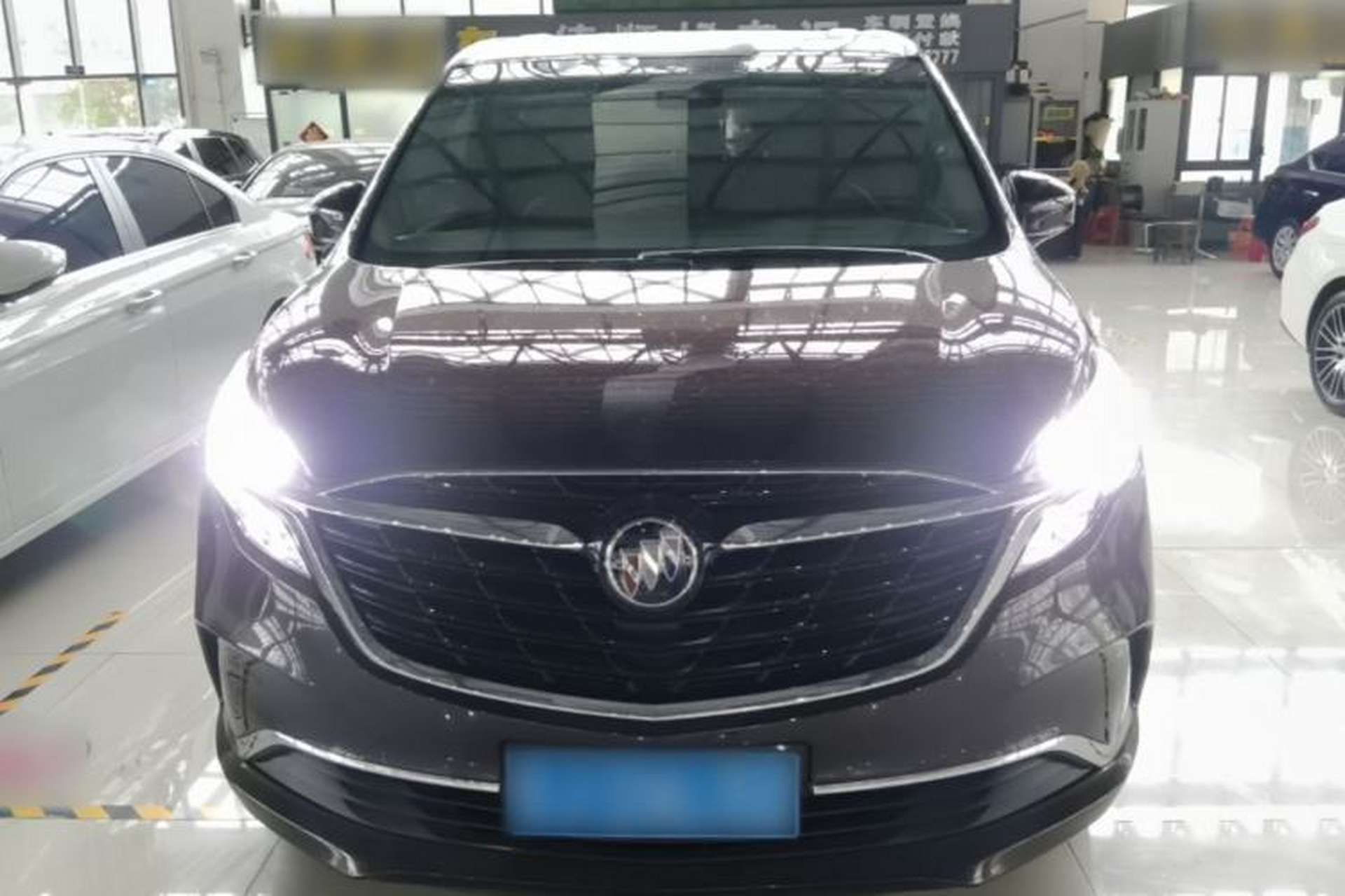 Used Buick GL8 2021 ES Land Cruiser 653T Luxury Edition Front