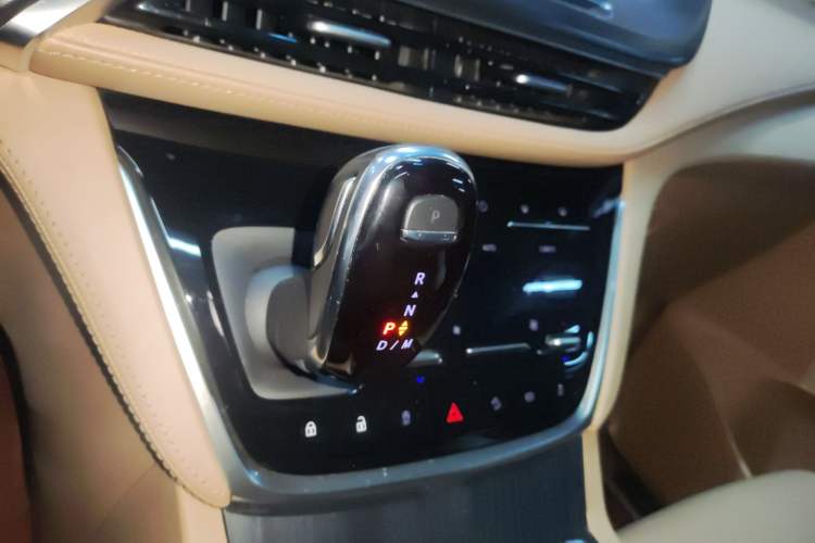 Used Buick GL8 2021 ES Landtrek 653T Luxury Model Gear Lever