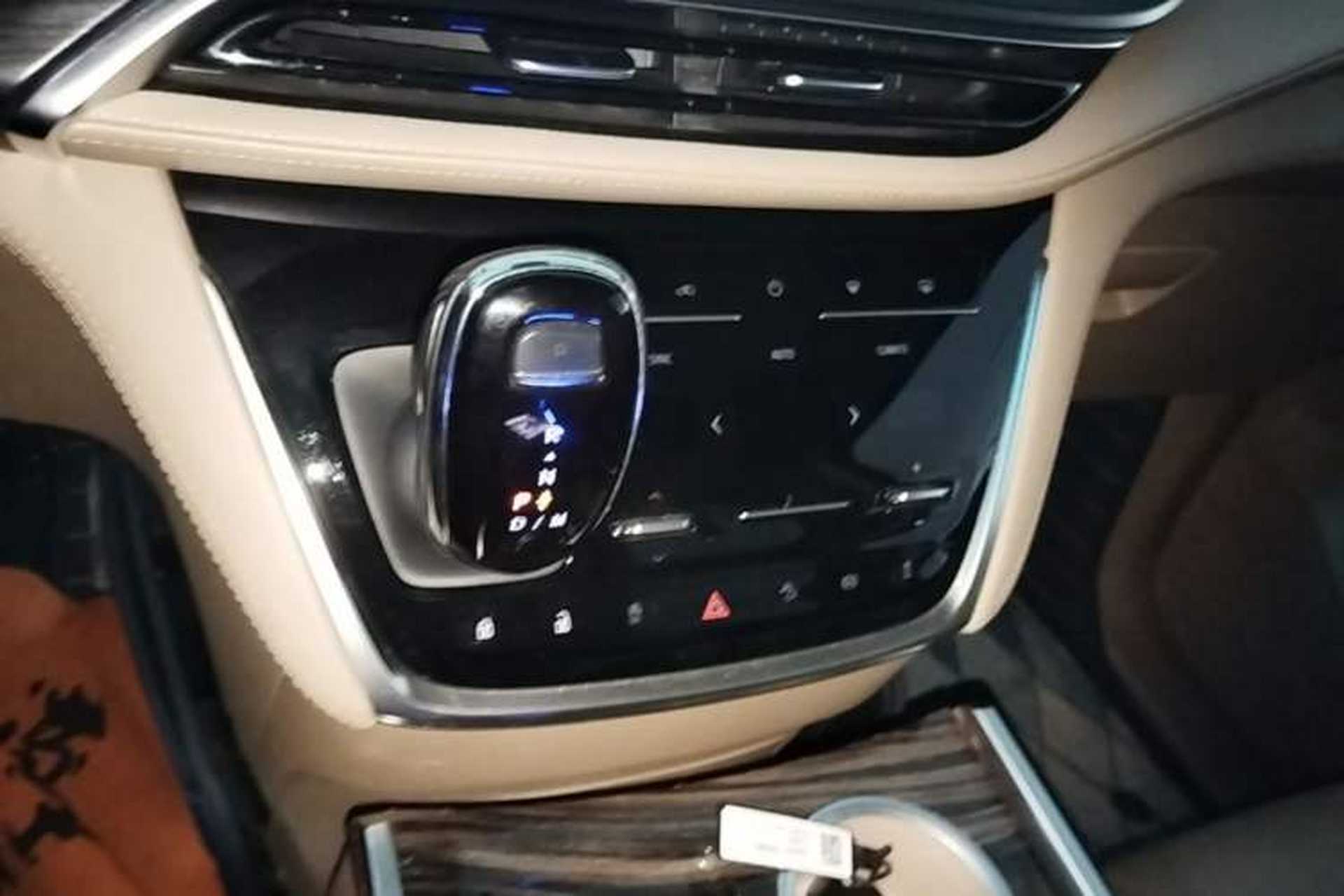 Used Buick GL8 2021 ES Land Cruiser 653T Luxury Edition Gear Lever