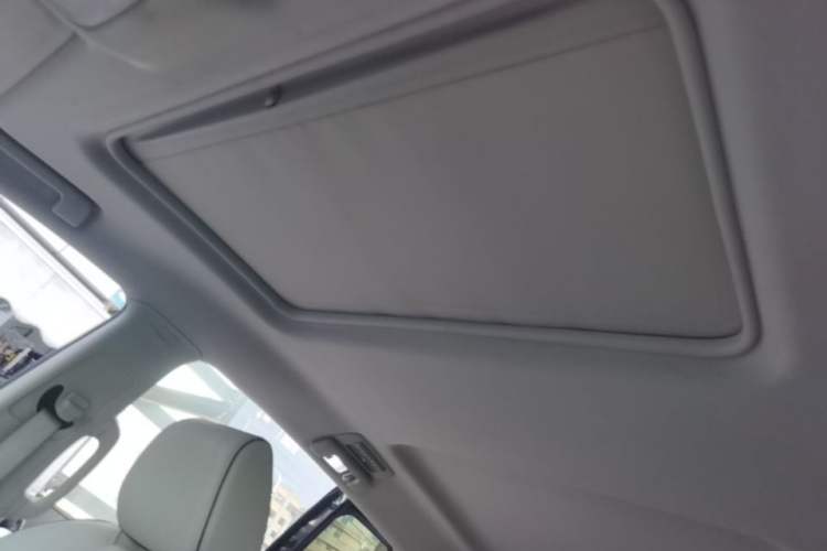 Used Buick GL8 2021 Land Cruiser Executive Class 652T Luxury Model Headliner