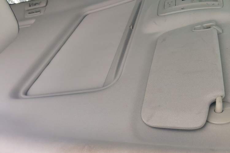 Used Buick GL8 2021 Land Cruiser Executive 652T Premium Model Headliner