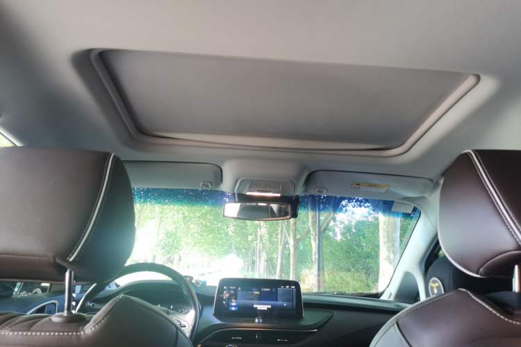 Used Buick GL8 2021 Land Cruiser Executive Class 652T Luxury Model Headliner