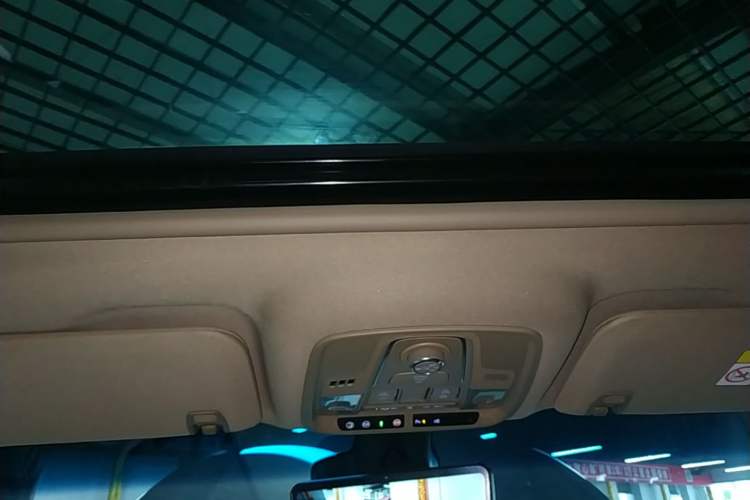 Used Buick GL8 2021 ES Land Cruiser 653T Flagship Model Headliner
