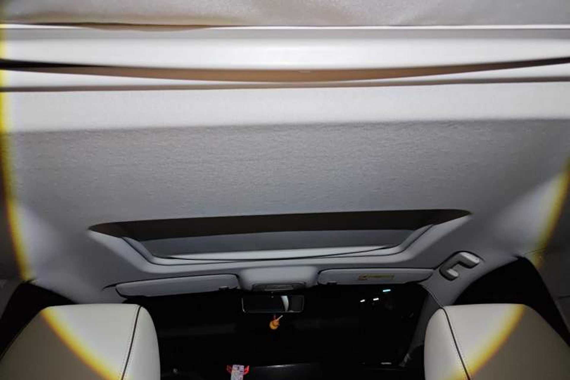 Used Buick GL8 2021 Land Cruiser Executive 652T Premium Model Headliner
