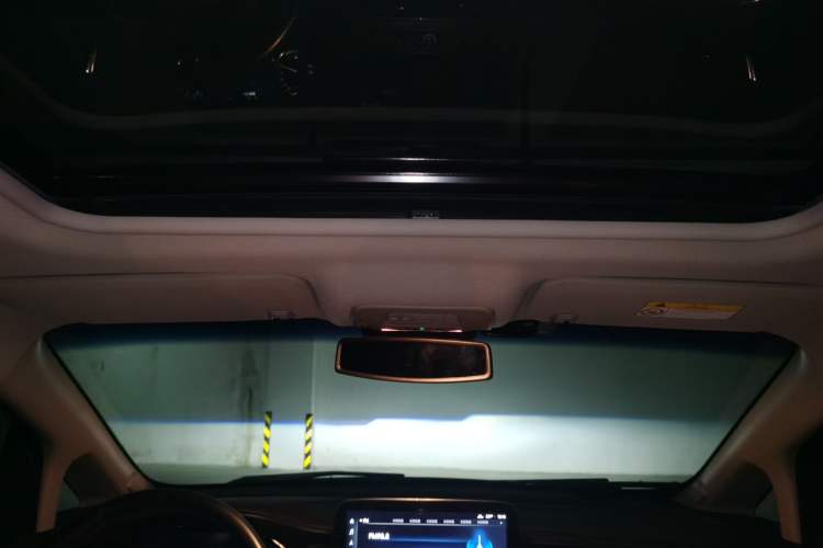 Used Buick GL8 2021 Land Cruiser Executive Class 652T Luxury Model Headliner