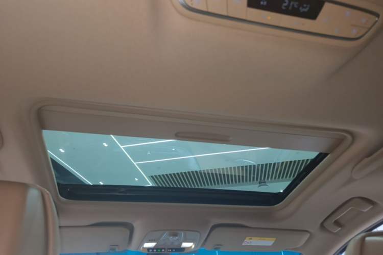 Used Buick GL8 2021 ES Land Cruiser 653T Flagship Model Headliner