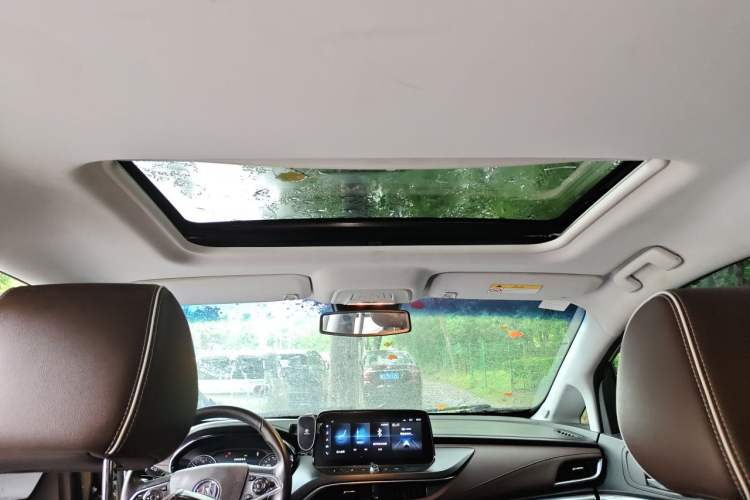 Used Buick GL8 2021 Land Cruiser Executive Class 652T Luxury Model Headliner