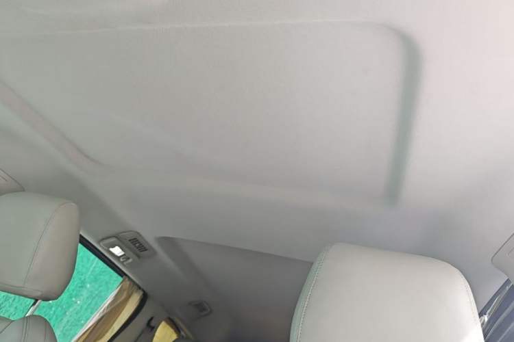Used Buick GL8 2021 Land Cruiser Executive Class 652T Comfort Model Headliner