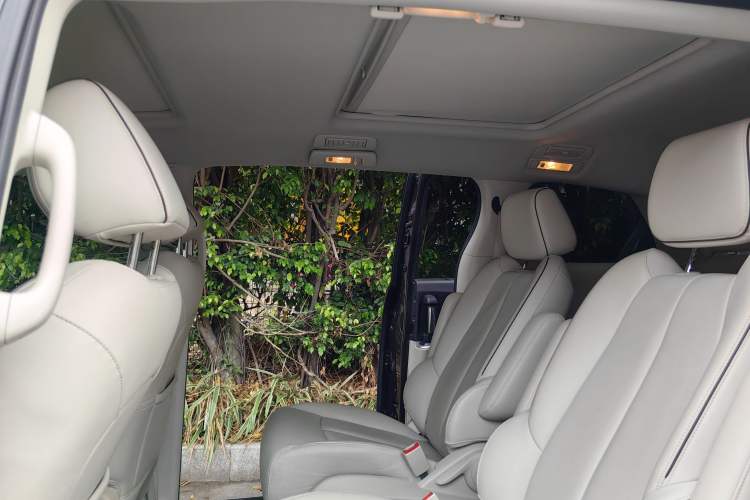 Used Buick GL8 2021 Land Cruiser Executive 652T Premium Model Headliner