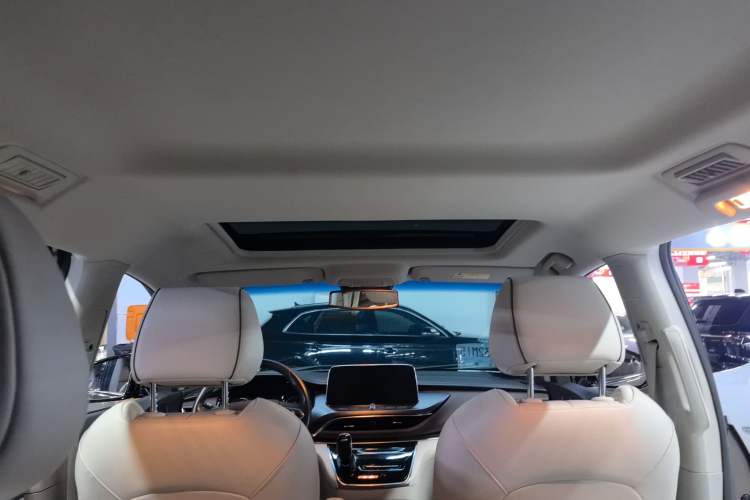 Used Buick GL8 2021 Land Cruiser Executive Class 652T Luxury Model Headliner