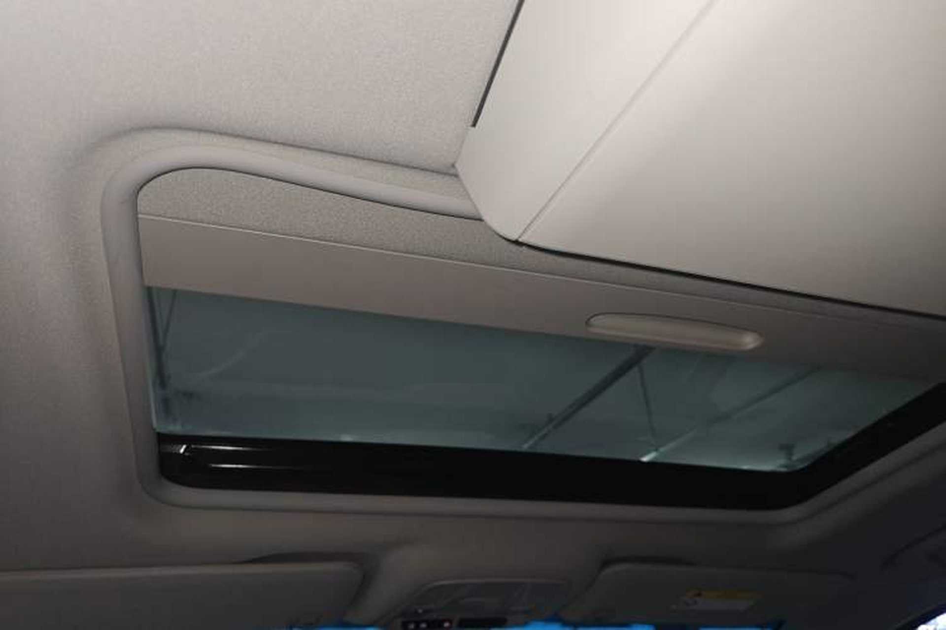 Used Buick GL8 2021 ES Landtrek 653T Comfort Edition Headliner