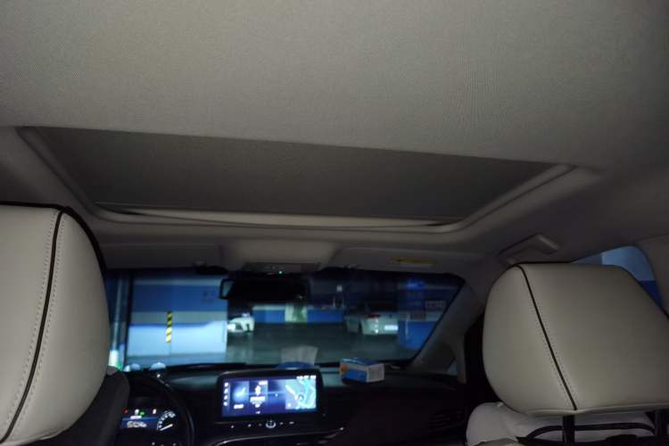 Used Buick GL8 2021 Land Cruiser Executive Class 652T Luxury Model Headliner