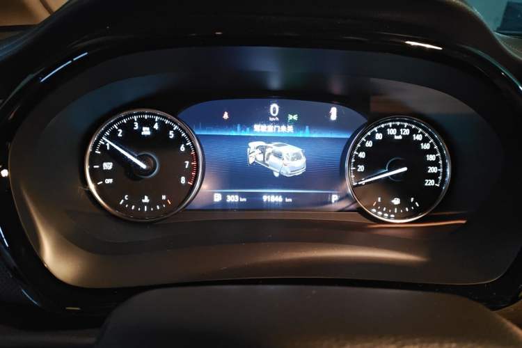 Used Buick GL8 2021 Land Cruiser Executive Class 652T Luxury Model Instrument Cluster