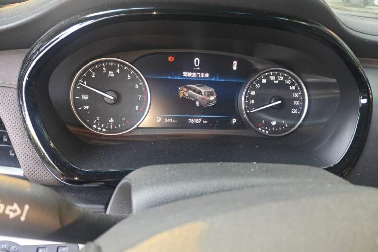 Used Buick GL8 2021 Land Cruiser Executive Class 652T Comfort Model Instrument Cluster