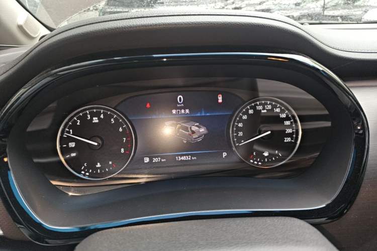 Used Buick GL8 2021 Land Cruiser Executive Class 652T Luxury Model Instrument Cluster