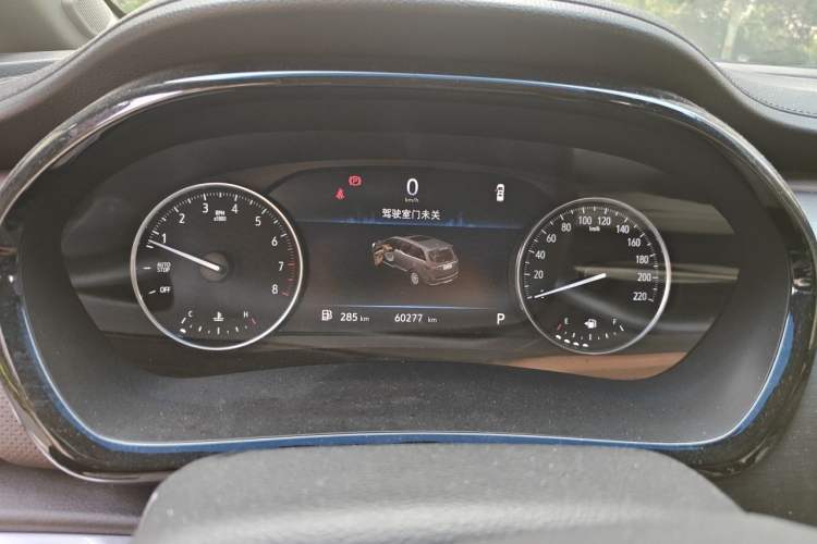 Used Buick GL8 2021 Land Cruiser Executive Class 652T Luxury Model Instrument Cluster